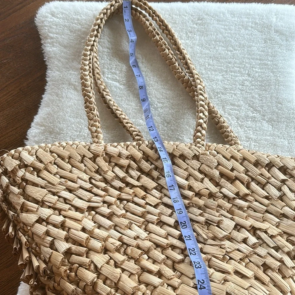 Nwot. Rattan bag - Picture 9 of 9